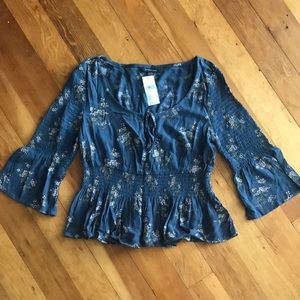 American Eagle NWT floral blouse